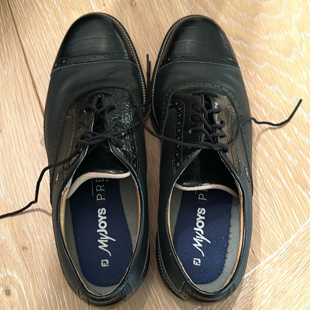 Custom Foot Joy golf shoes